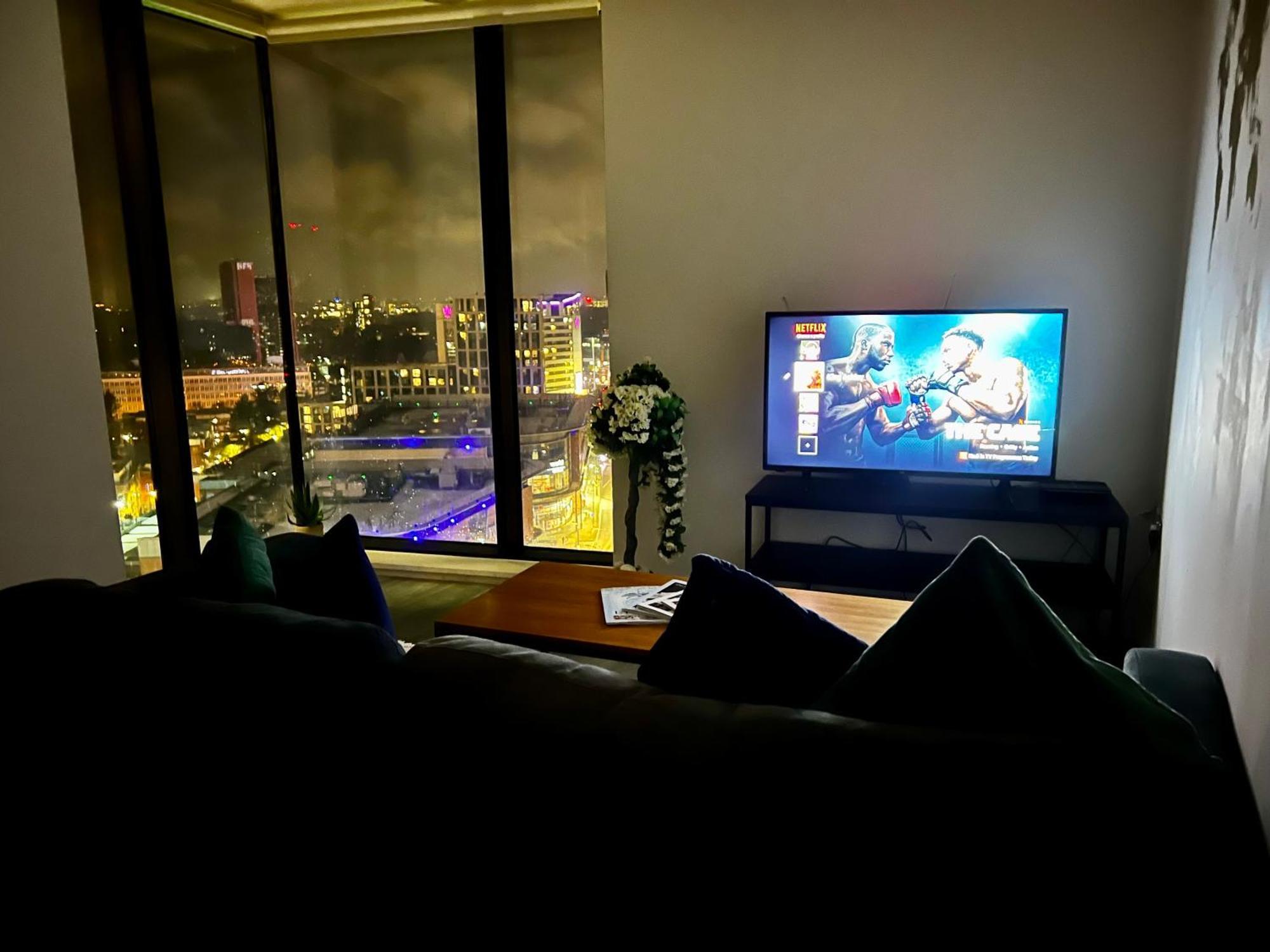 Premium Deals L Last-Minute Stay L 4 Min Walk To Birmingham Central Library L 18Th Floor 2 Bed 2 Bath City Centre Penthouse With Gym & Netflix By Jvt Short Lets Экстерьер фото